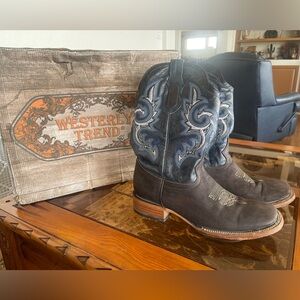 Westerly Trend Cowboy Boots  with Cutter Toe Nashville Style Boots Size 10
